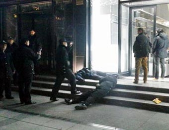 1.11死んだふり.JPG