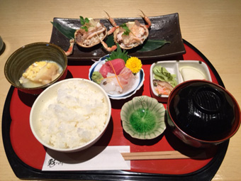 12.28月香箱蟹.jpg
